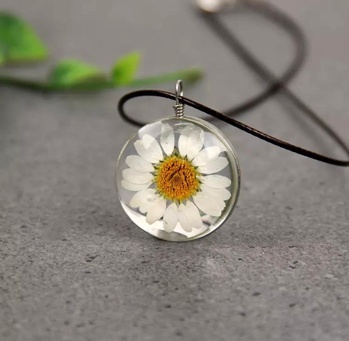 collar-artesanal-gerbera-blanca-relojes-jool