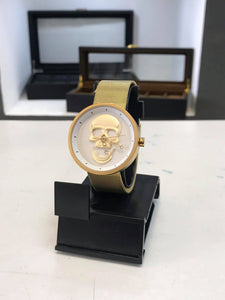 RELOJ SKULL MALLA DORADO