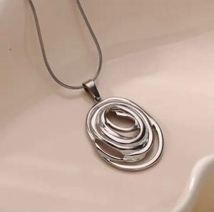 Collar Aros Eternos Plateado