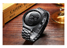 Cargar imagen en el visor de la galería, RELOJ SKULL METAL CALAVERA NEGRA
