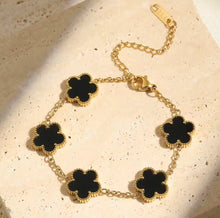 Cargar imagen en el visor de la galería, Pulsera Trebol De 5 Hojas
