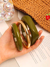 Cargar imagen en el visor de la galería, SET DE MAXI PULSERAS VARIADAS VERDES Y CAFE
