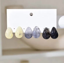 Cargar imagen en el visor de la galería, Arete Drop&nbsp;Colores Variados
