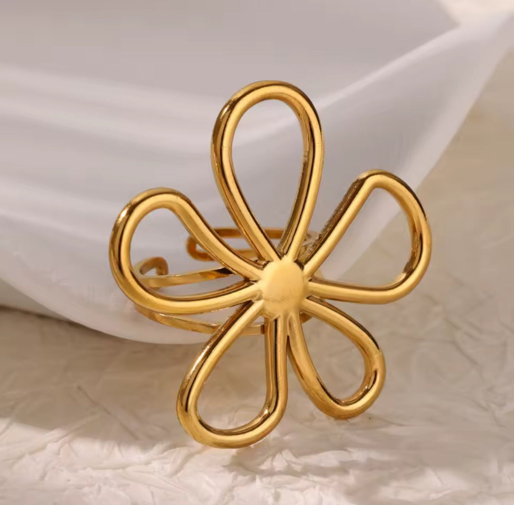 Anillo Flor Hueca Simple