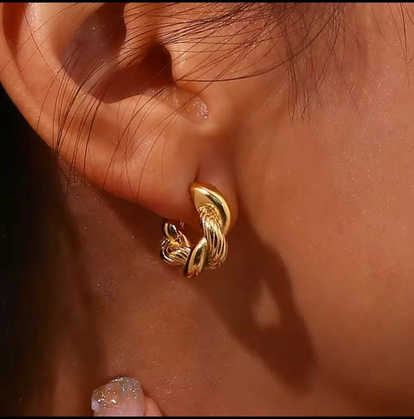 Aretes Huggies Sidney