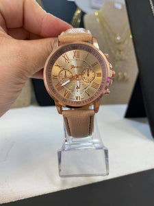 RELOJ ROMANOS BEIGE