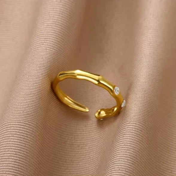Anillo Brotes Blancos